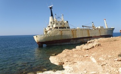 Kypr - jeepama na Akamas - vrak lodi
