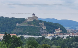 Hrad Trenčín při cestě do Ružomberoku z odpočívky Zamarovce